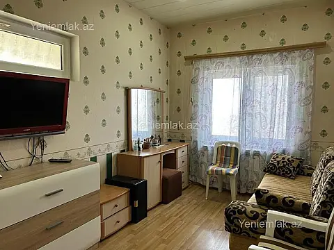 Satılır 7 otaqlı həyət evi 235 m²