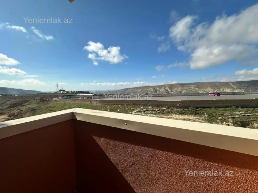 Satılır 3 otaqlı yeni tikili 83 m²