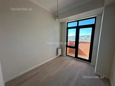 Satılır 3 otaqlı yeni tikili 83 m²