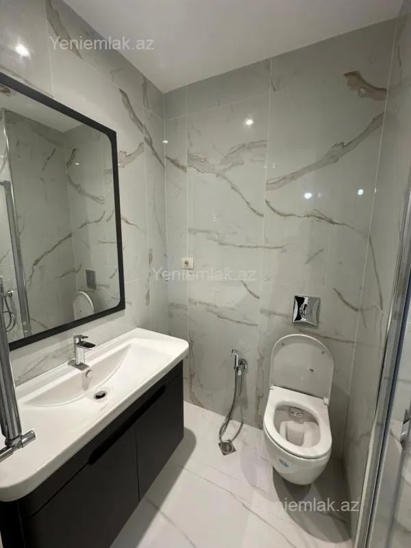 Satılır 3 otaqlı yeni tikili 83 m²