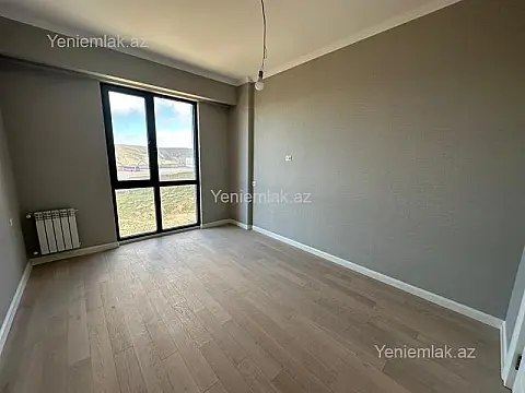 Satılır 3 otaqlı yeni tikili 83 m²