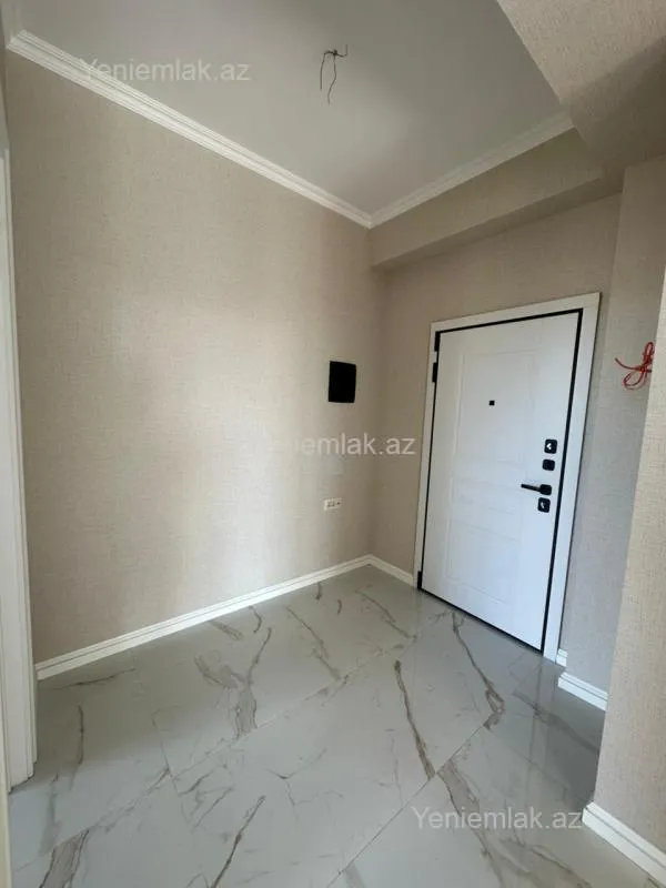 Satılır 3 otaqlı yeni tikili 83 m²