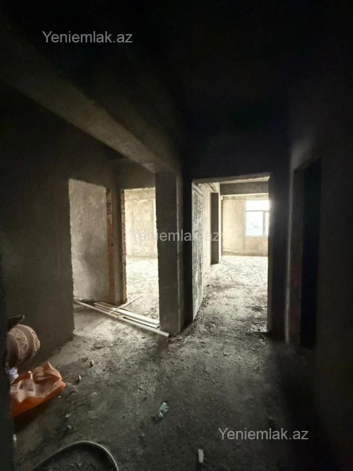 Satılır 2 otaqlı yeni tikili 102 m²