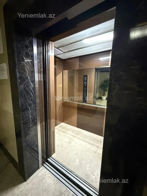 Satılır 2 otaqlı yeni tikili 102 m²