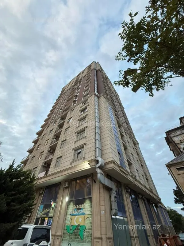 Satılır 2 otaqlı yeni tikili 102 m²