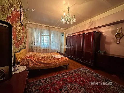 Satılır 3 otaqlı köhnə tikili 115 m²