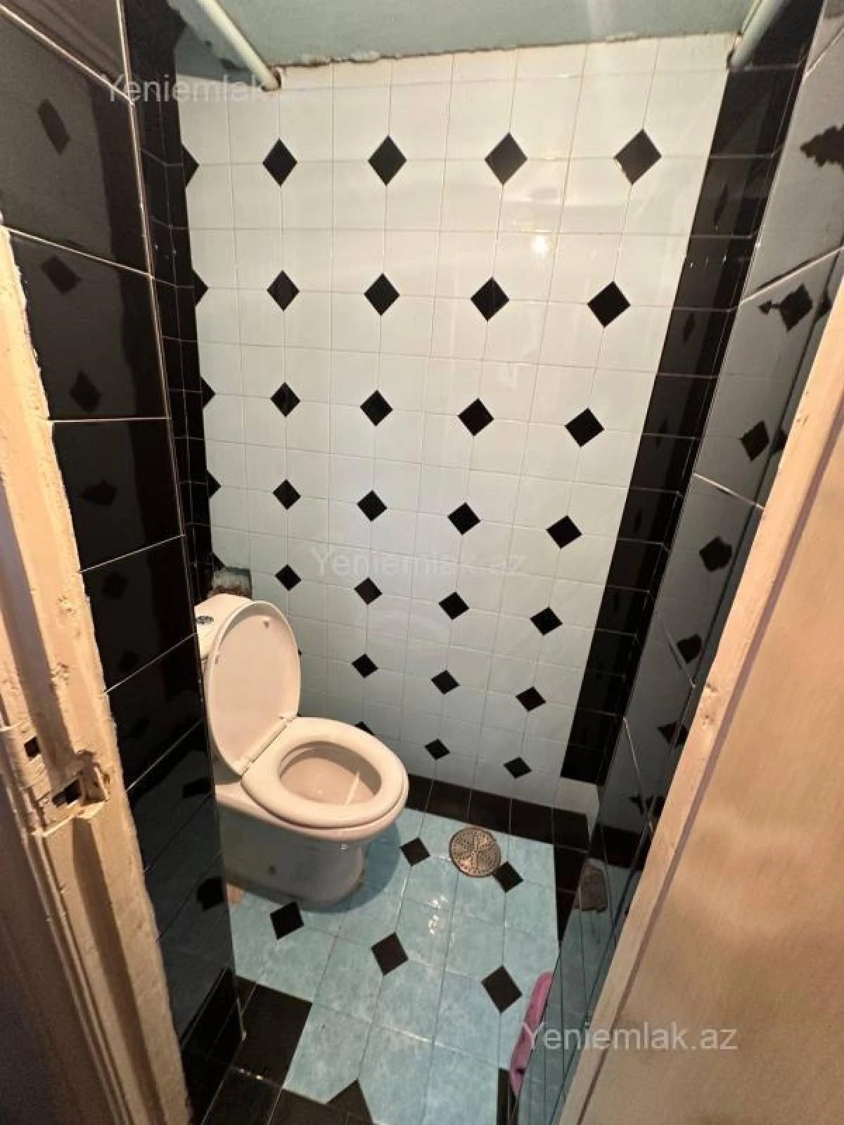 Satılır 3 otaqlı köhnə tikili 115 m²