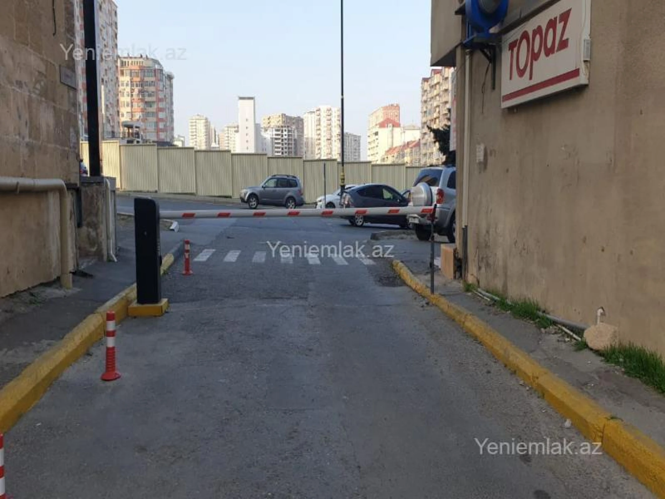 Satılır 3 otaqlı köhnə tikili 115 m²