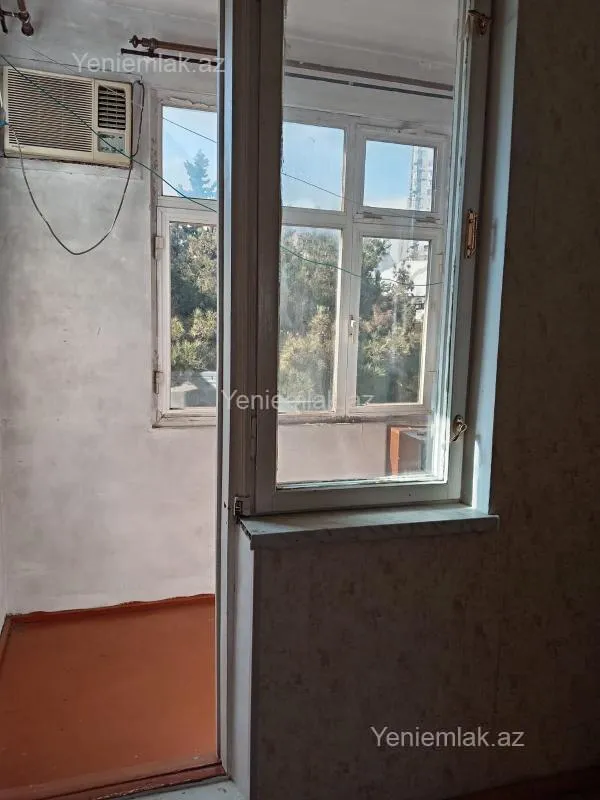 Satılır 2 otaqlı köhnə tikili 55 m²