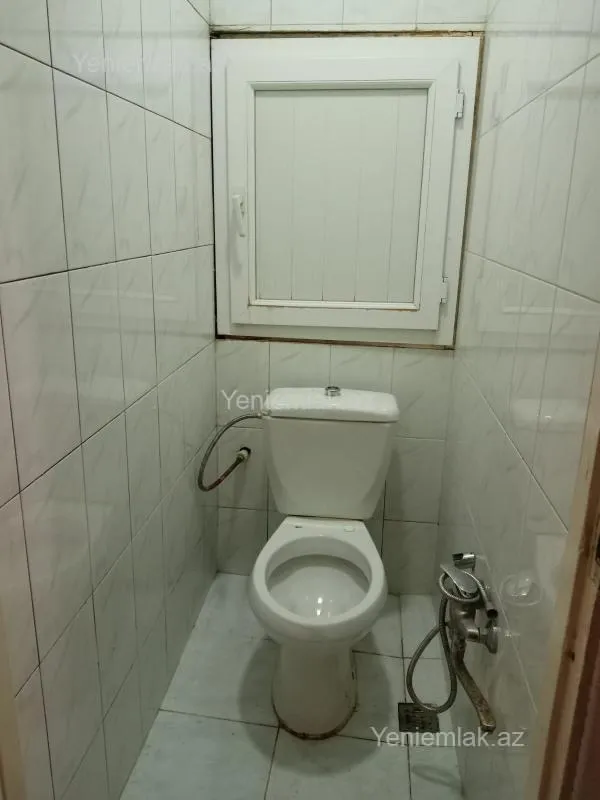 Satılır 2 otaqlı köhnə tikili 55 m²