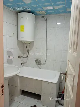 Satılır 2 otaqlı köhnə tikili 55 m²