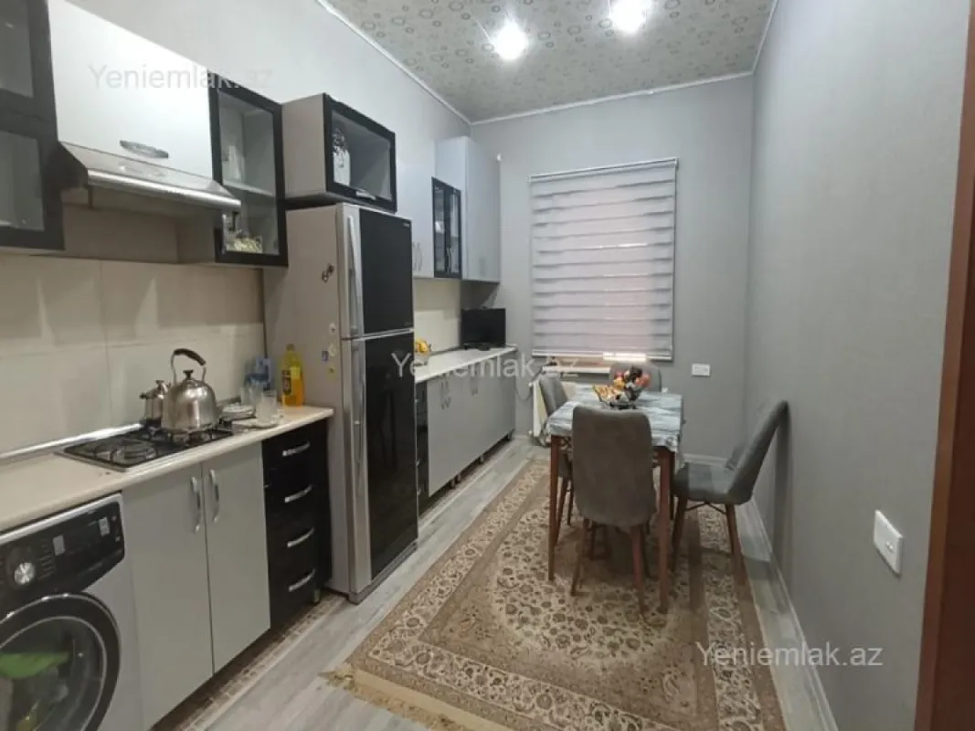 Satılır 4 otaqlı həyət evi 170 m²