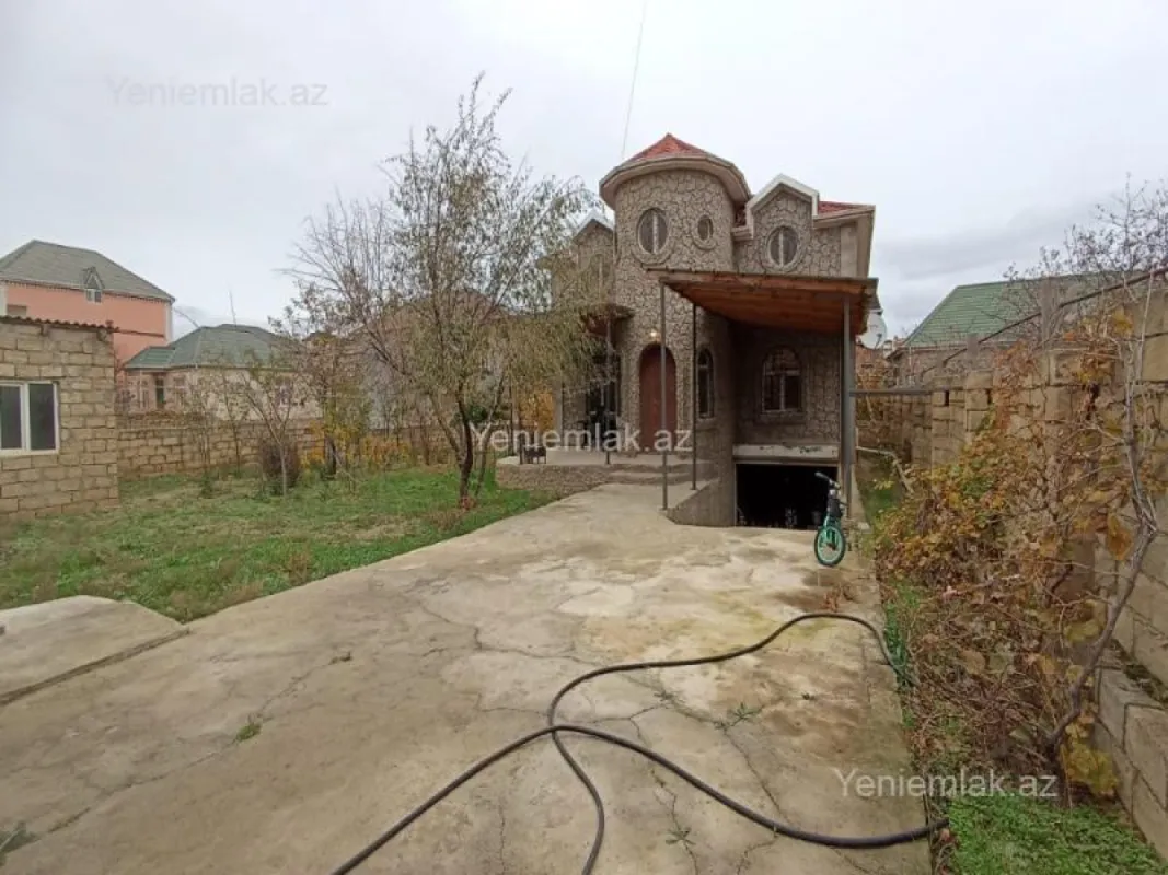 Satılır 4 otaqlı həyət evi 170 m²