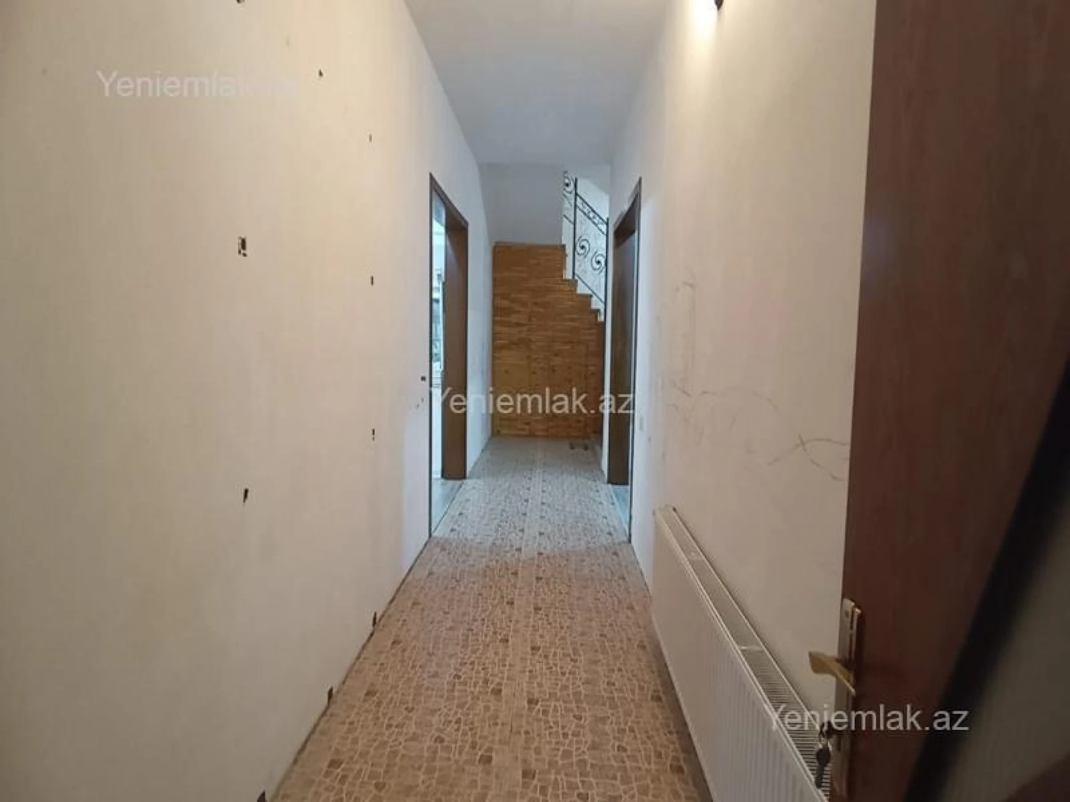 Satılır 4 otaqlı həyət evi 170 m²