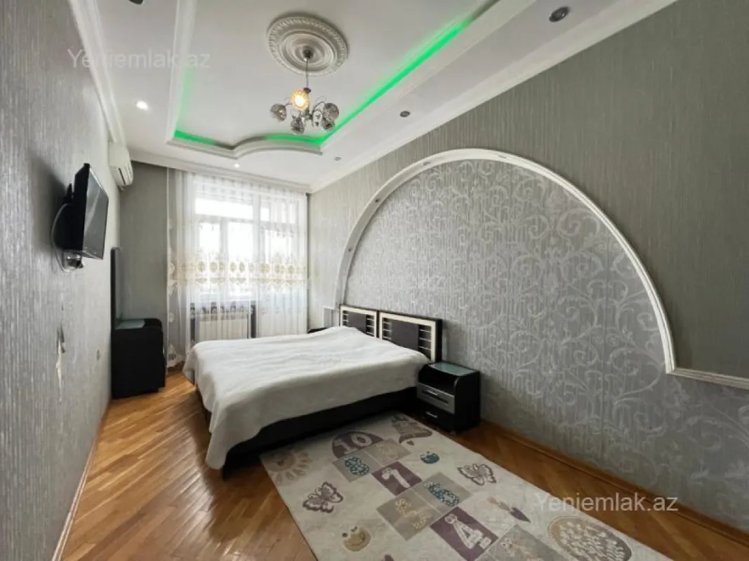 Satılır 3 otaqlı yeni tikili 170 m²