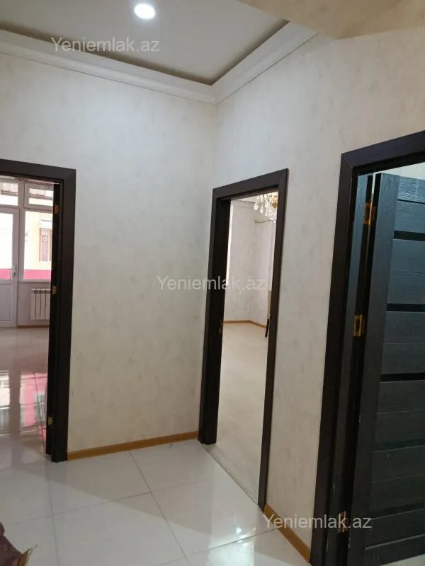 Satılır 3 otaqlı köhnə tikili 102 m²