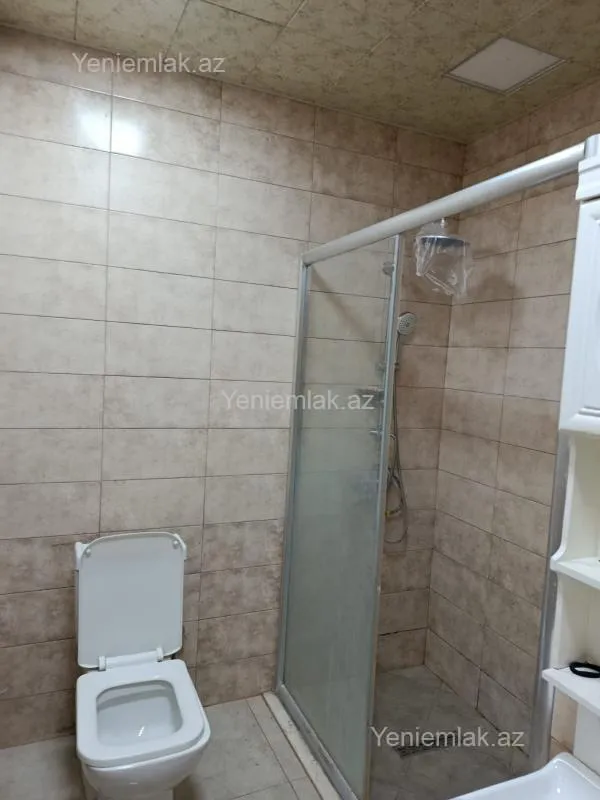 Satılır 3 otaqlı köhnə tikili 102 m²