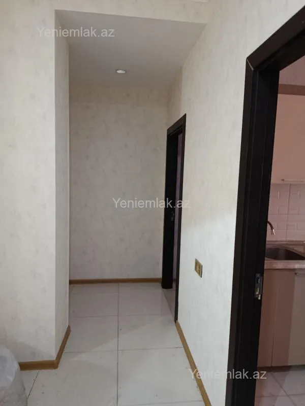 Satılır 3 otaqlı köhnə tikili 102 m²