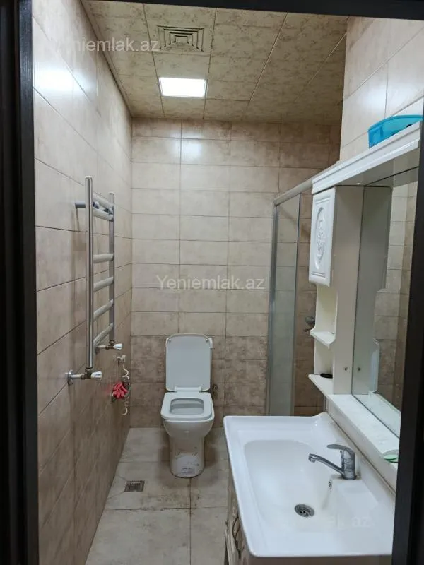 Satılır 3 otaqlı köhnə tikili 102 m²