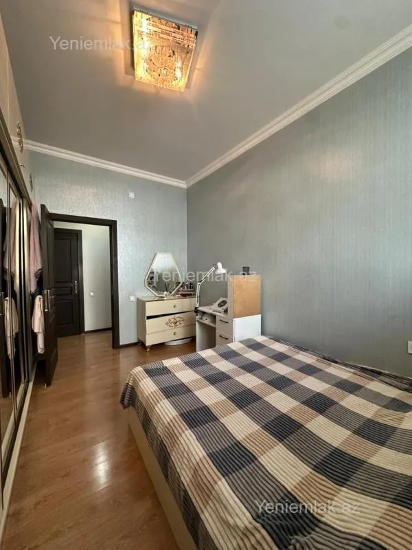 Satılır 3 otaqlı yeni tikili 85 m²