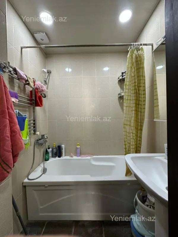 Satılır 3 otaqlı yeni tikili 85 m²