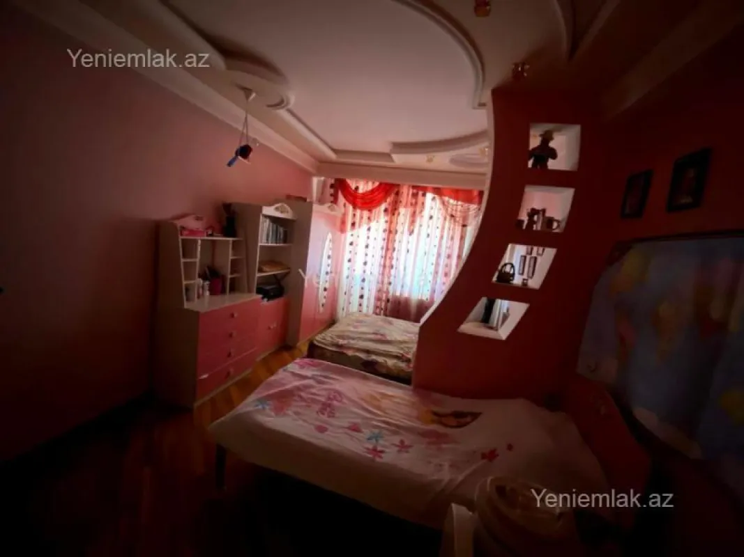 Satılır 4 otaqlı yeni tikili 160 m²