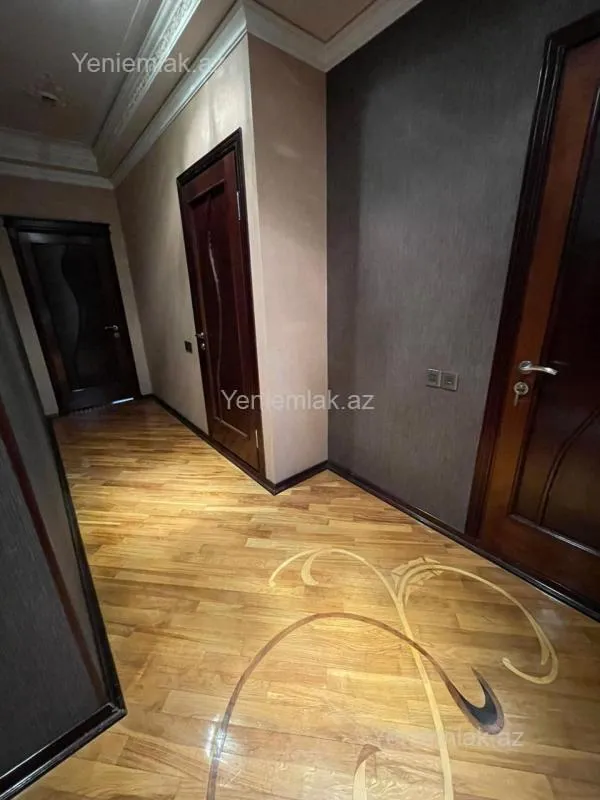 Satılır 4 otaqlı yeni tikili 160 m²