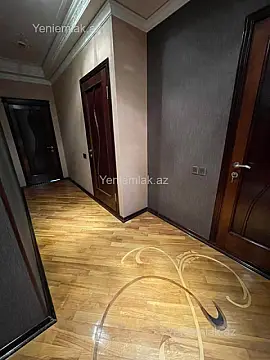 Satılır 4 otaqlı yeni tikili 160 m²