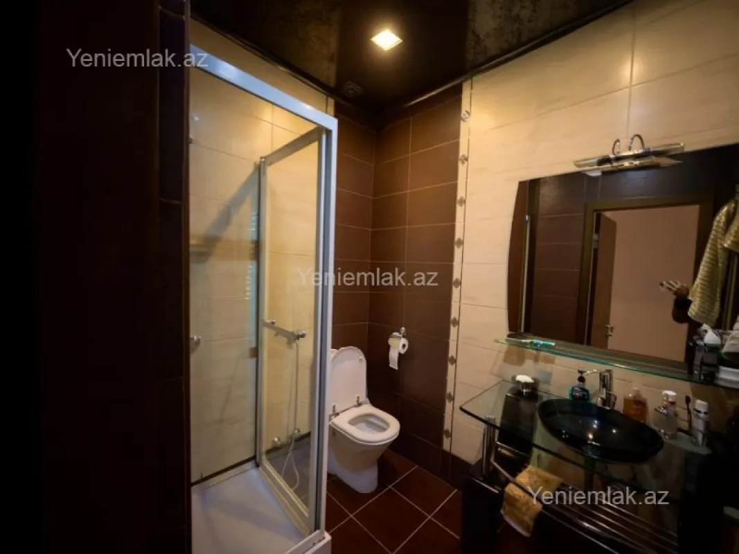 Satılır 3 otaqlı yeni tikili 140 m²