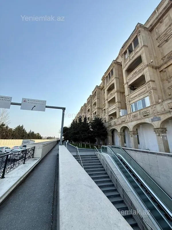 Satılır 3 otaqlı yeni tikili 88 m²