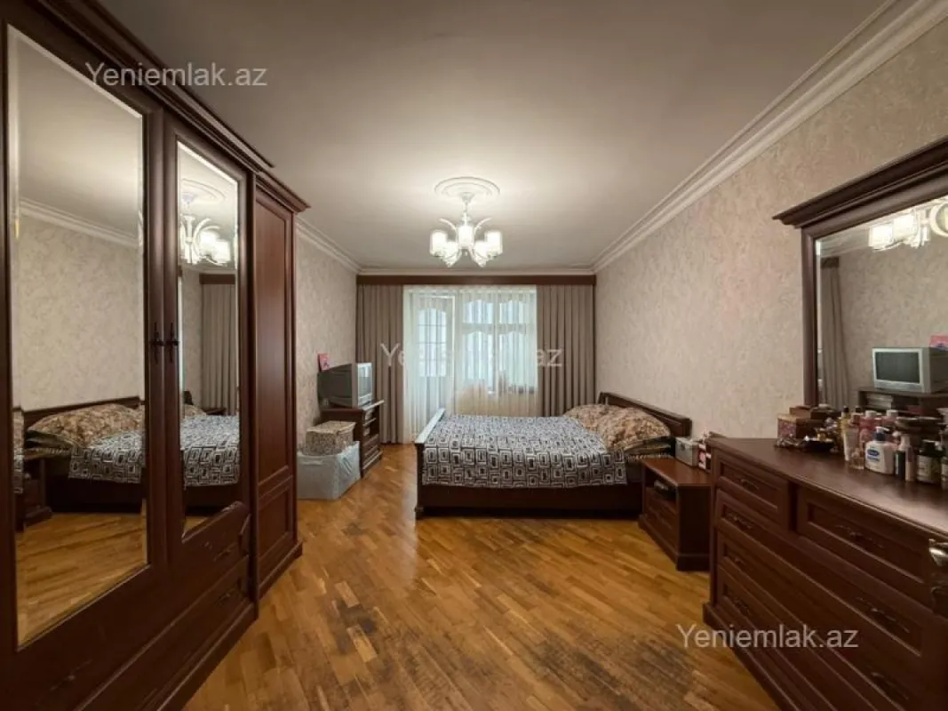 Satılır 3 otaqlı yeni tikili 88 m²