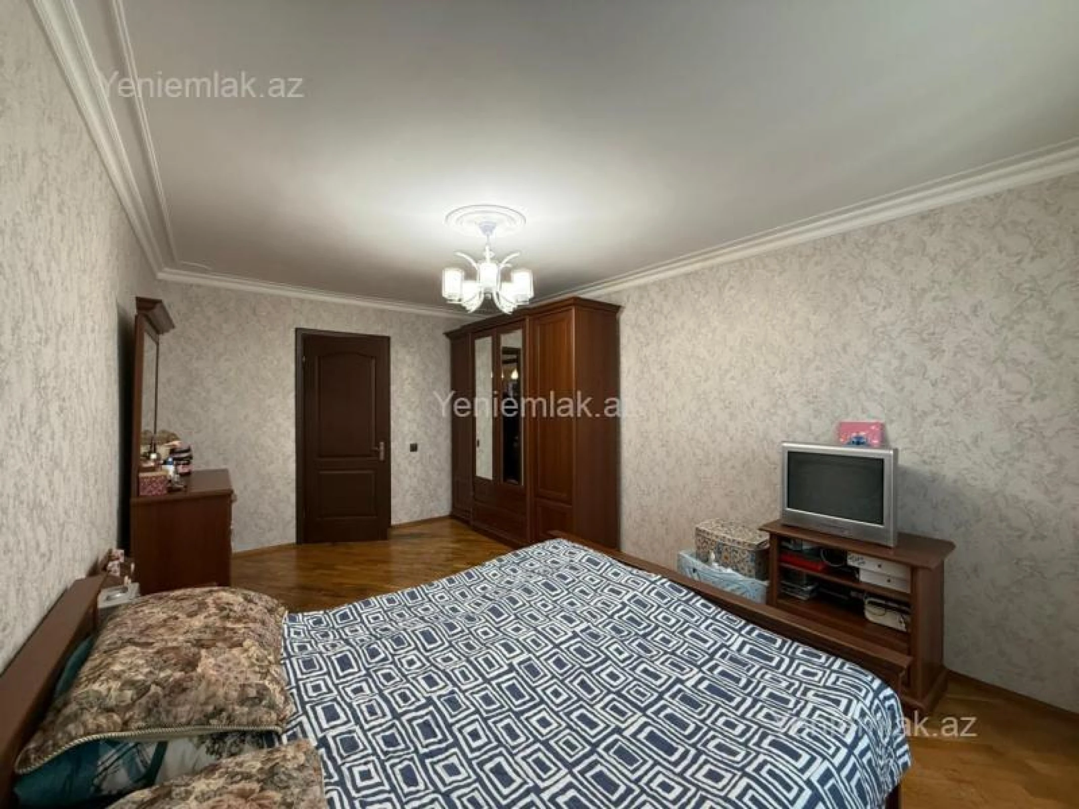 Satılır 3 otaqlı yeni tikili 88 m²