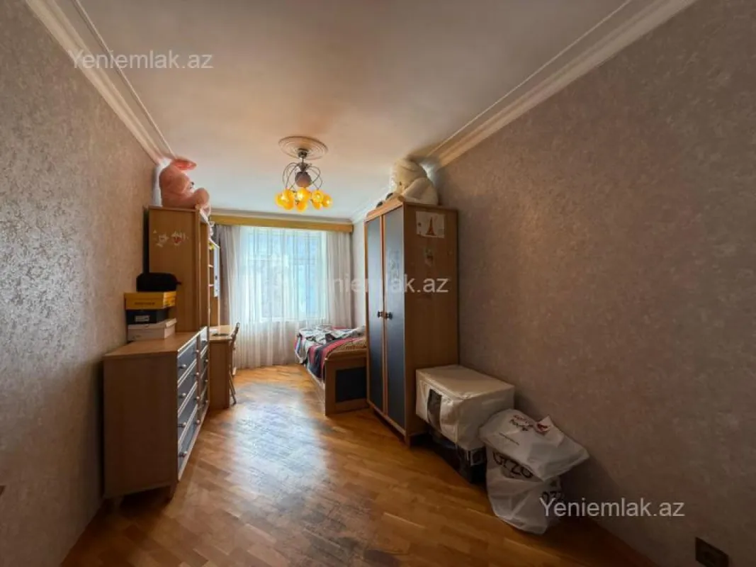 Satılır 3 otaqlı yeni tikili 88 m²