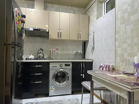 Satılır 2 otaqlı köhnə tikili 65 m²