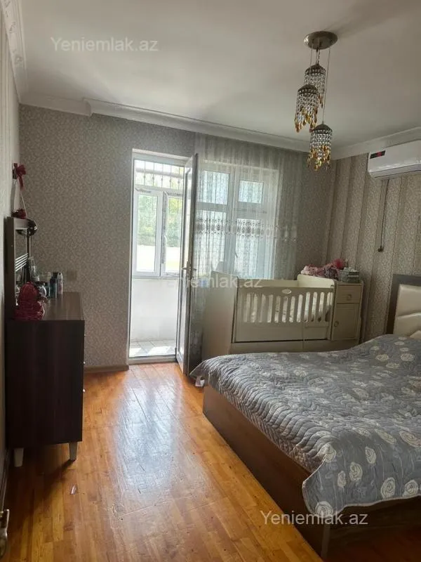 Satılır 2 otaqlı köhnə tikili 65 m²