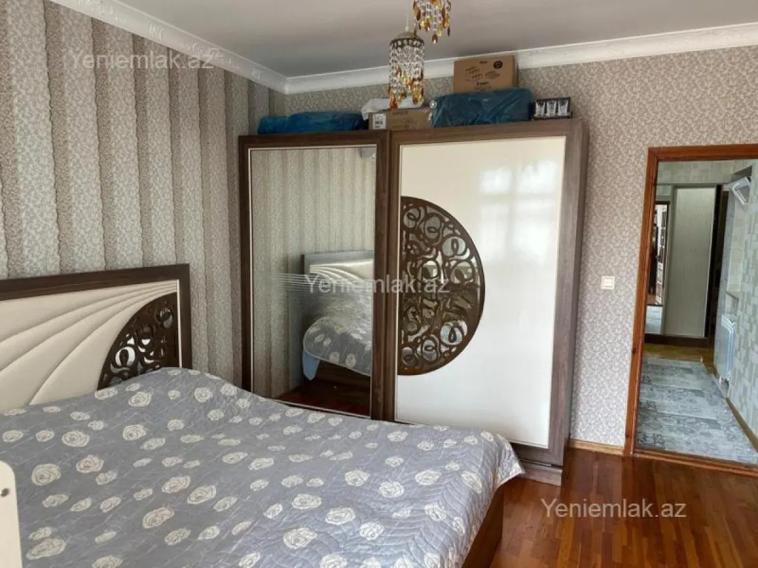 Satılır 2 otaqlı köhnə tikili 65 m²