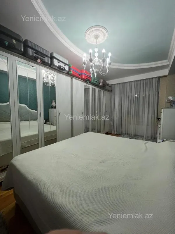 Satılır 3 otaqlı yeni tikili 90 m²