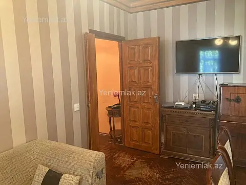 Satılır 3 otaqlı köhnə tikili 65 m²