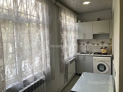 Satılır 3 otaqlı köhnə tikili 65 m²
