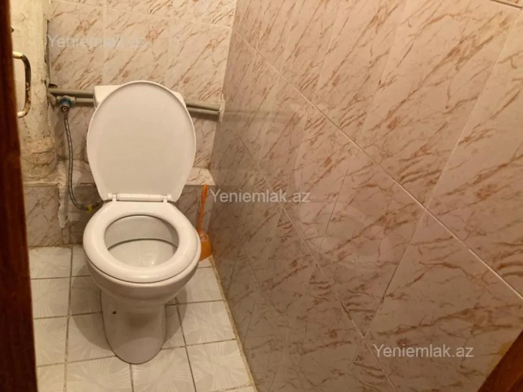 Satılır 3 otaqlı köhnə tikili 65 m²