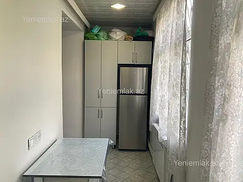 Satılır 3 otaqlı köhnə tikili 65 m²