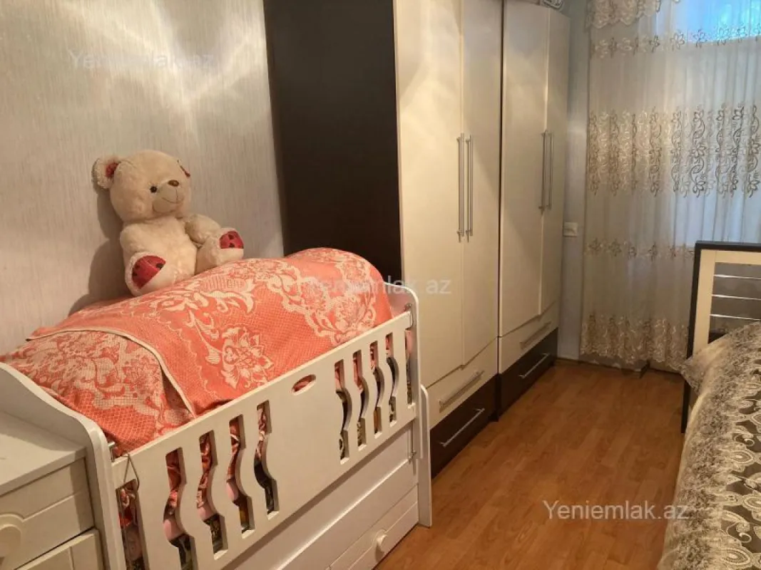 Satılır 3 otaqlı köhnə tikili 65 m²
