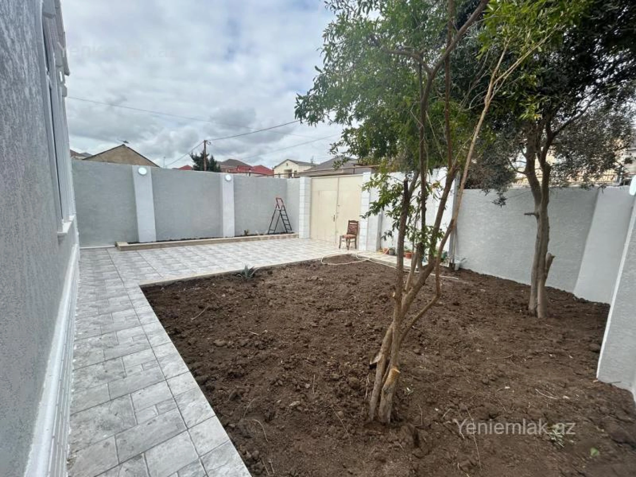 Satılır 3 otaqlı həyət evi 120 m²