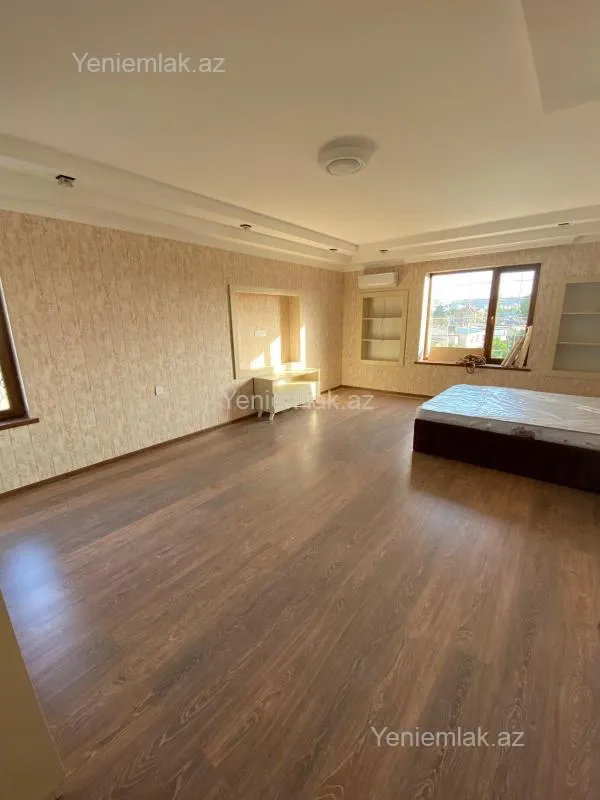 Satılır 5 otaqlı obyekt 500 m²