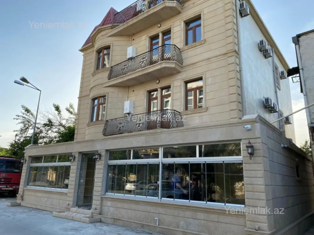 Satılır 5 otaqlı obyekt 500 m²