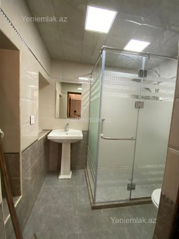 Satılır 5 otaqlı obyekt 500 m²