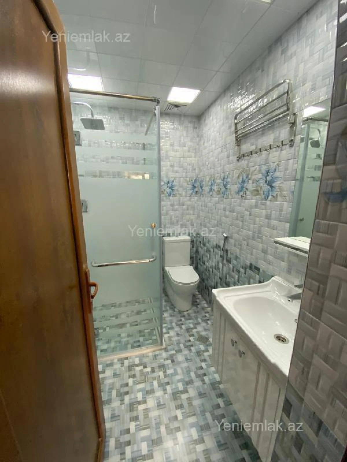 Satılır 5 otaqlı obyekt 500 m²