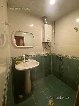 Satılır 2 otaqlı köhnə tikili 55 m²