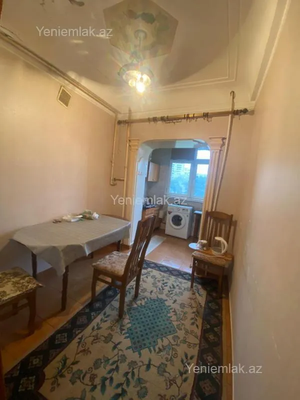 Satılır 2 otaqlı köhnə tikili 55 m²