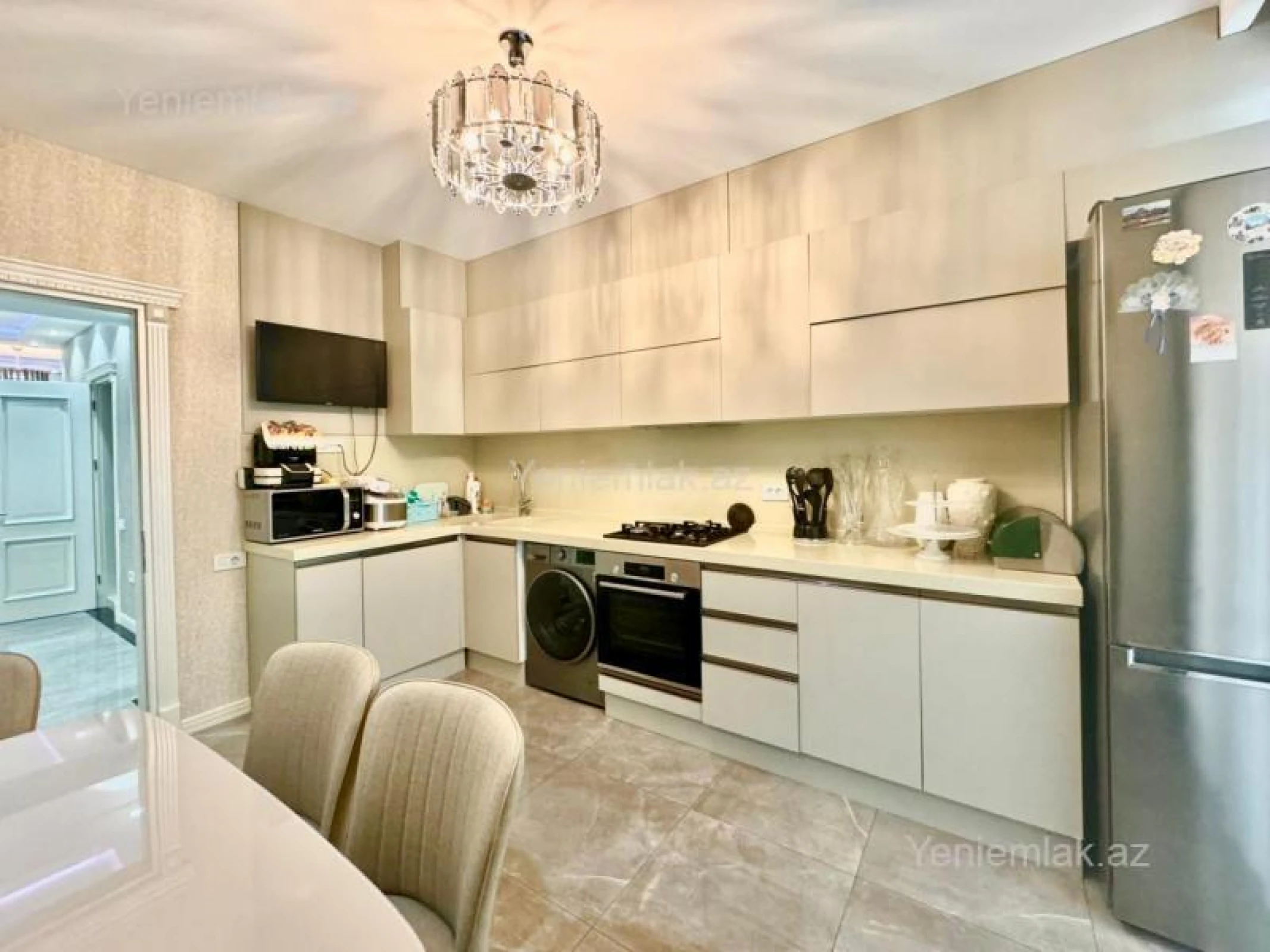 Satılır 3 otaqlı yeni tikili 148 m²